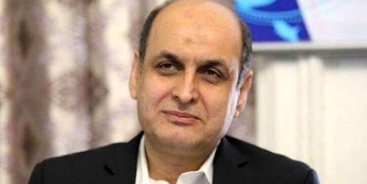 در اقتصادی که ارز چند نرخی باشد، اخلال ایجاد می‌شود/ به صورت دستوری نمی‌توان اقتصاد را کنترل کرد