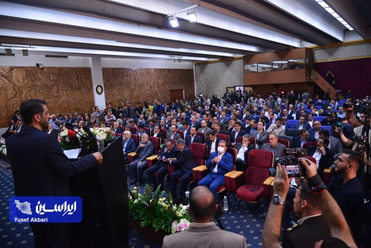 مسیر توسعه اقتصادی کشور از تحول بنیادین در ساختارهای اقتصادی میگذرد مسیر توسعه اقتصادی کشور از تحول بنیادین در ساختارهای اقتصادی میگذرد