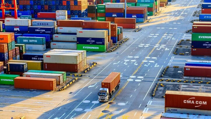 بیشترین محصولات صادراتی استان در حوزه پتروشیمی است