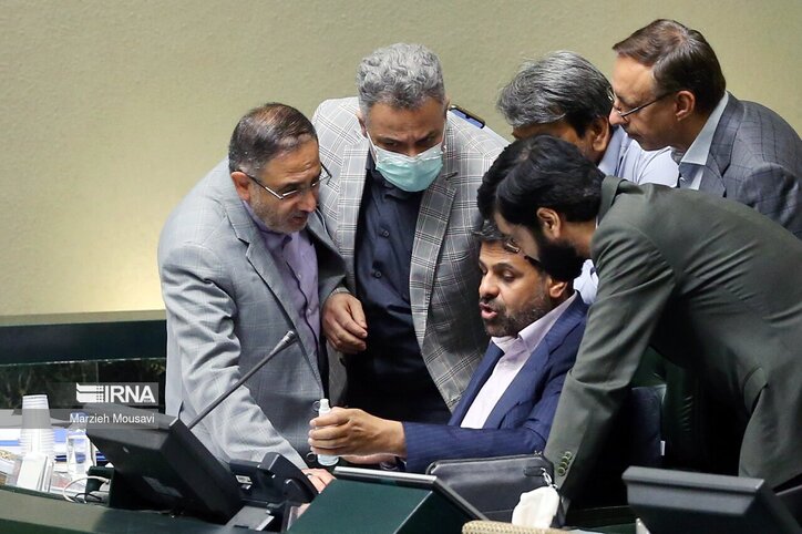 نمایندگان مخالف رای اعتماد به وزیر صمت چه گفتند؟