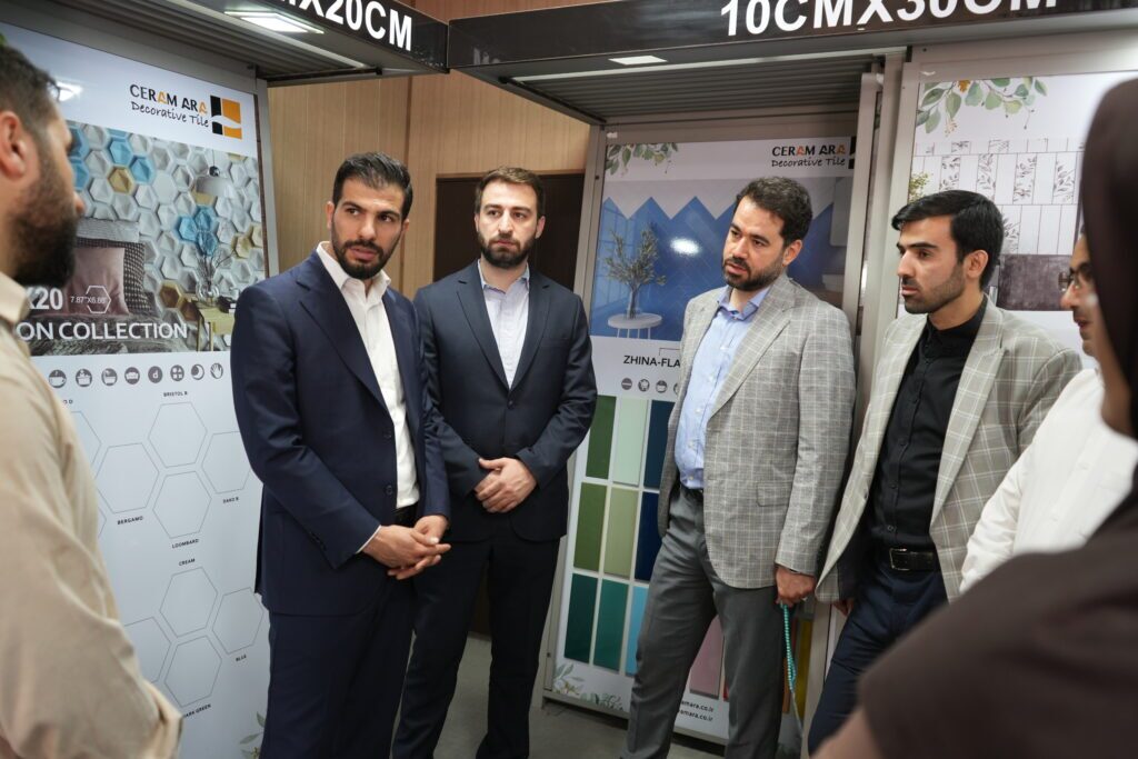 خط تولید کاشی تک پخت شرکت صنایع سرام آرا افتتاح شد خط تولید کاشی تک پخت شرکت صنایع سرام آرا افتتاح شد