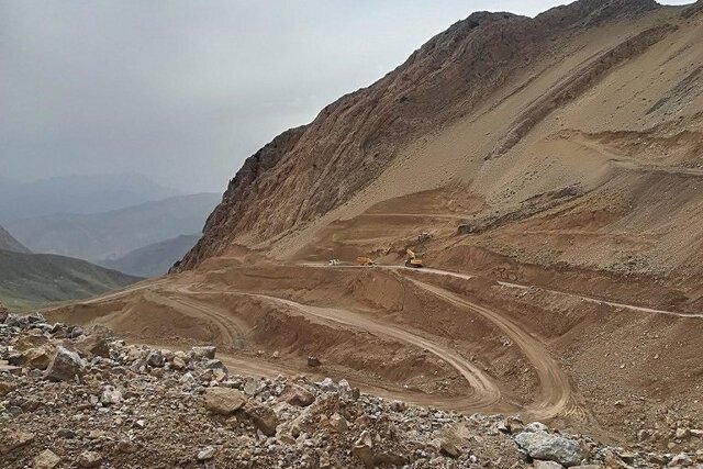 «قله شاهوار» در خطر است «قله شاهوار» در خطر است