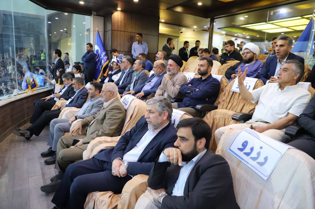 صعود مقتدرانه تیم فوتبال استقلال خوزستان به لیگ برتر صعود مقتدرانه تیم فوتبال استقلال خوزستان به لیگ برتر