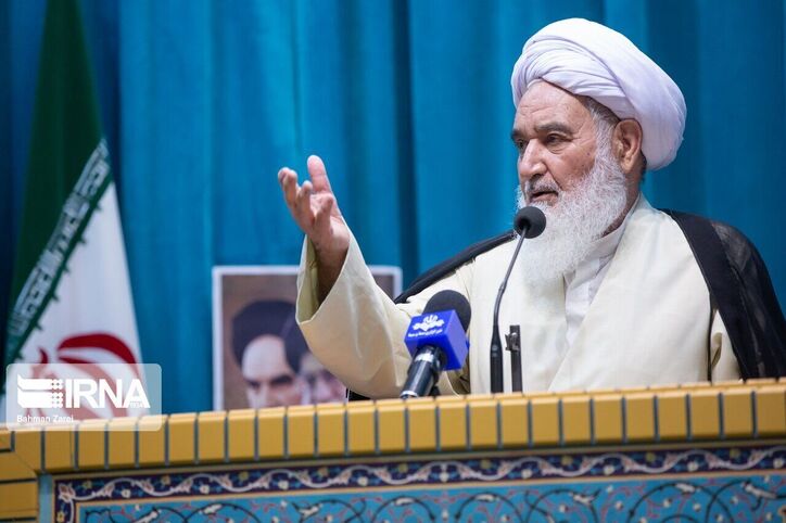معدن، ظرفیت‌های زیادی برای اشتغال جوانان دارد