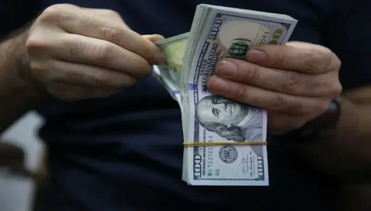 پیش بینی قیمت دلار ۱۱ تیر ۱۴۰۲ / سوخت سیاست‌گذار برای مهار بازار ارز تمام شد!