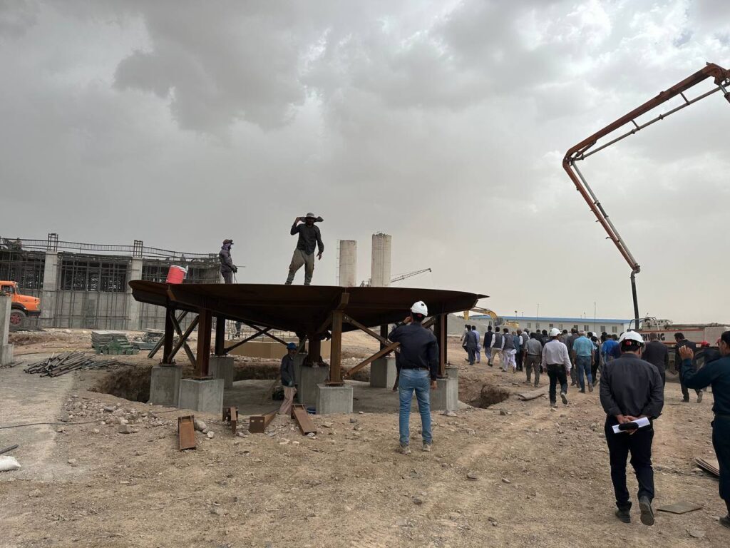 بازدید استاندار سیستان و بلوچستان از محل احداث کارخانه و روند پیشرفت پروژه اکتشافی طلای مادوفتی/ بازدیدی که طوفان شن هم نتوانست مانع آن شود بازدید استاندار سیستان و بلوچستان از محل احداث کارخانه و روند پیشرفت پروژه اکتشافی طلای مادوفتی/ بازدیدی که طوفان شن هم نتوانست مانع آن شود