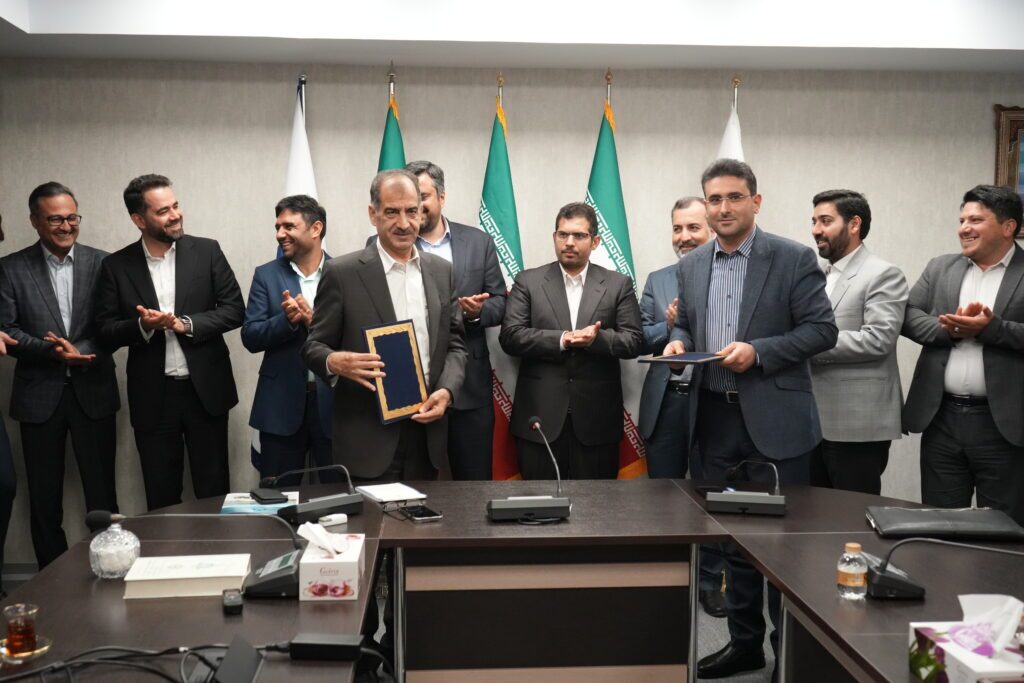 تسمه نوار نقاله معادن زغال سنگ پروده طبس توسط شرکت فرآوردههای لاستیکی سهند تامین میشود تسمه نوار نقاله معادن زغال سنگ پروده طبس توسط شرکت فرآوردههای لاستیکی سهند تامین میشود