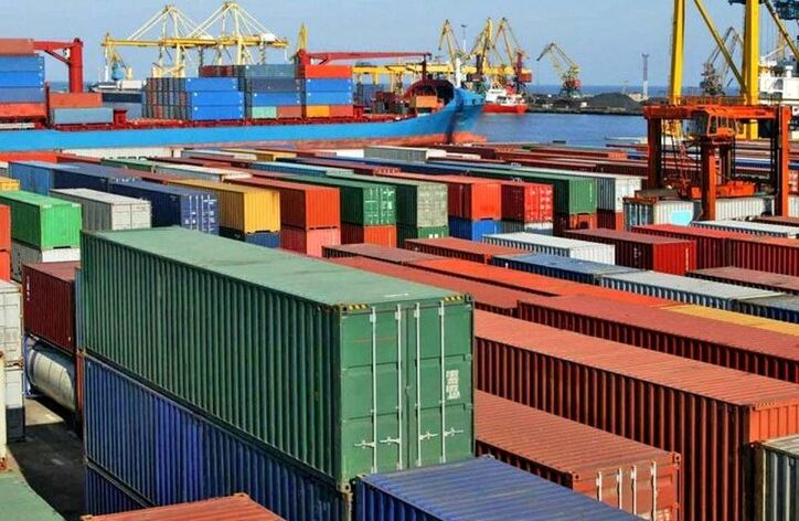 کالاها، ارزان‌تر روانه بازار‌های صادراتی شدند/ آیا ارز صادراتی به موقع برمی‌گردد؟