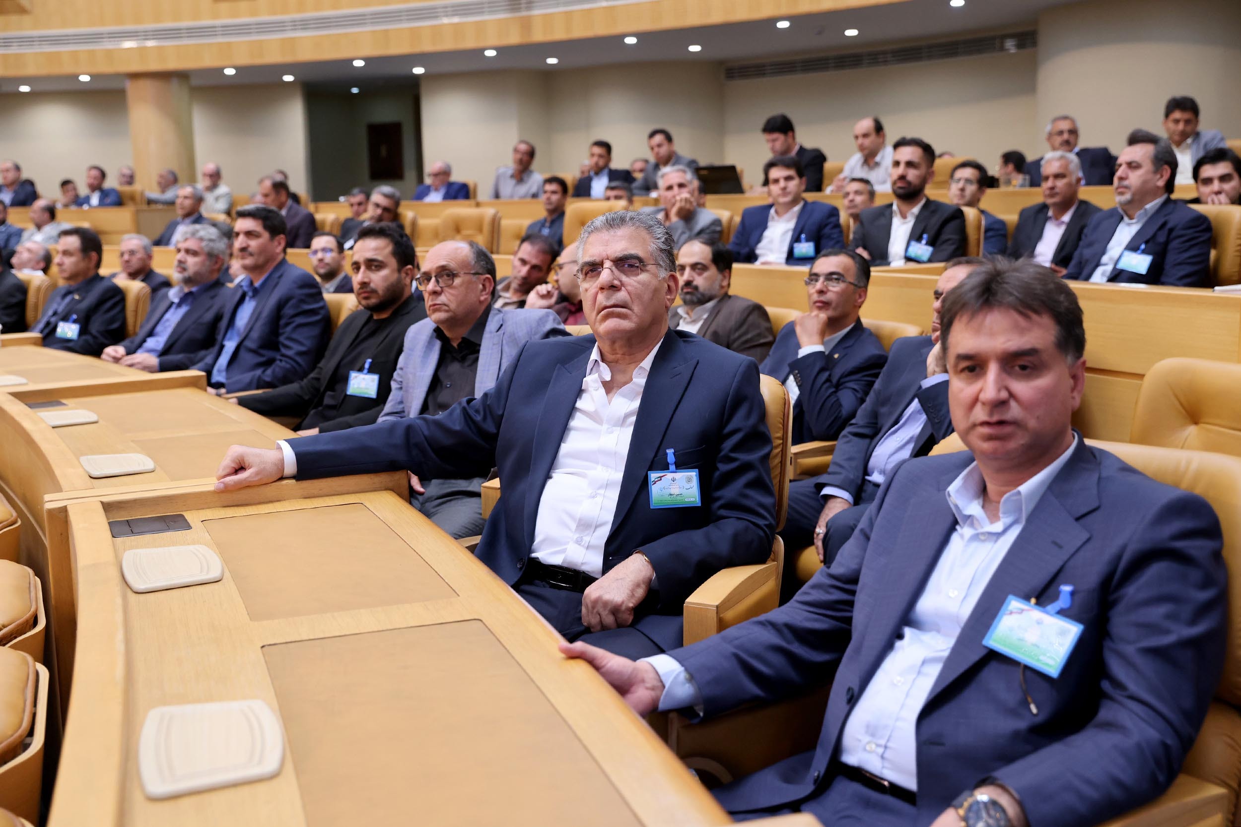رفتار دولتمردان باید امیدآفرین باشد/ هیچ خط تولیدی نباید متوقف شود/ راهکار عبور از مشکلات اقتصادی مدیریت ظرفیتهای داخلی است/ راهکار رفع مشکلات را در دست و لبخند بیگانگان دنبال نمیکنیم/ پارکهای فناوری و دانش بنیان نقطه قدرت کشور است رفتار دولتمردان باید امیدآفرین باشد/ هیچ خط تولیدی نباید متوقف شود/ راهکار عبور از مشکلات اقتصادی مدیریت ظرفیتهای داخلی است/ راهکار رفع مشکلات را در دست و لبخند بیگانگان دنبال نمیکنیم/ پارکهای فناوری و دانش بنیان نقطه قدرت کشور است