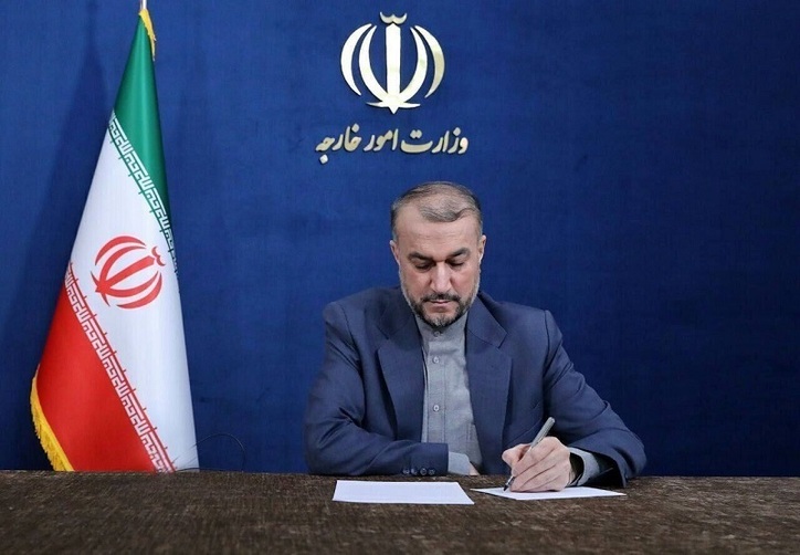 پیام تسلیت وزیر امور خارجه ایران در پی درگذشت خواهر گرامی وزیر صمت
