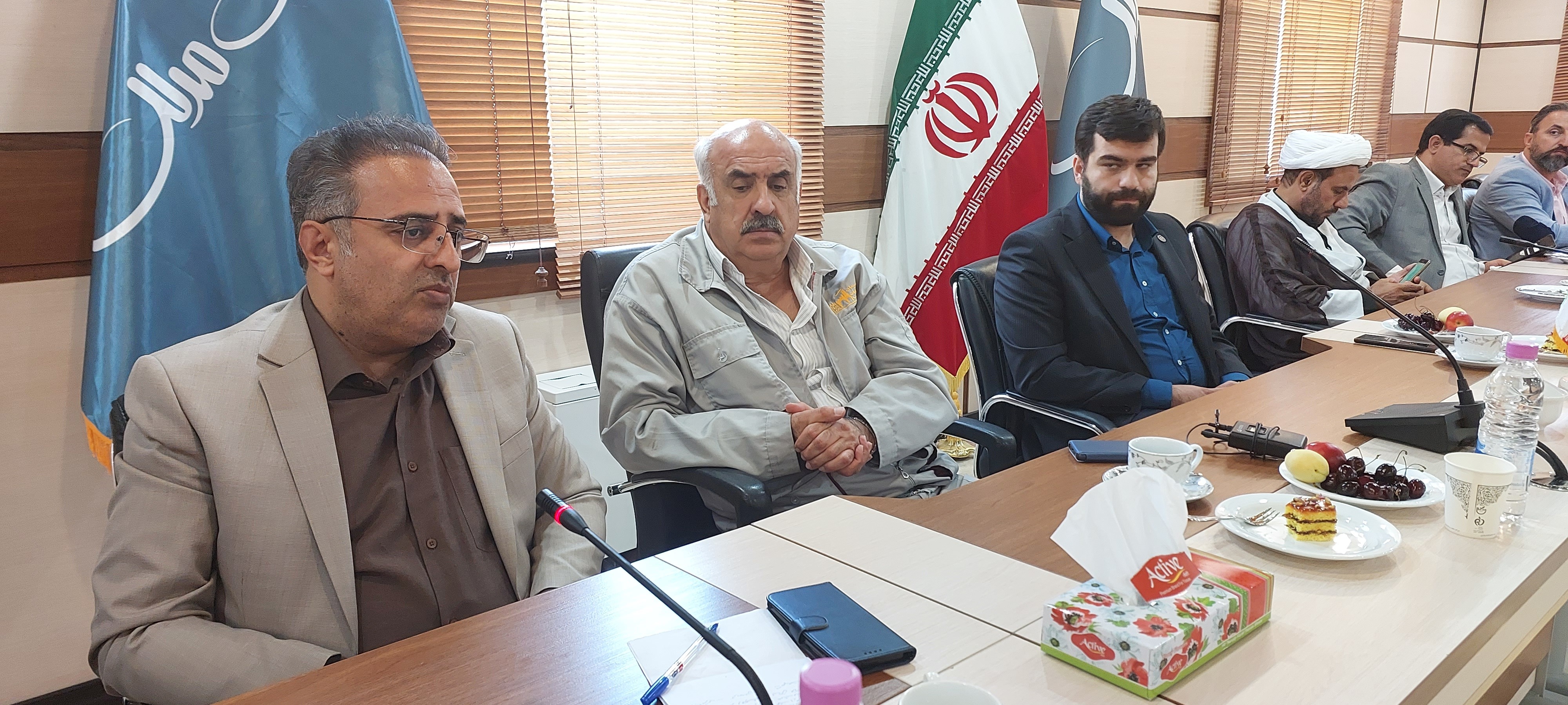 بازدید رئیس مرکز تحقیقات و تعلیمات حفاظت فنی و بهداشت کار وزارت تعاون کار و رفاه اجتماعی از شرکت صنایع سیمان مدلل کرمانشاه بازدید رئیس مرکز تحقیقات و تعلیمات حفاظت فنی و بهداشت کار وزارت تعاون کار و رفاه اجتماعی از شرکت صنایع سیمان مدلل کرمانشاه