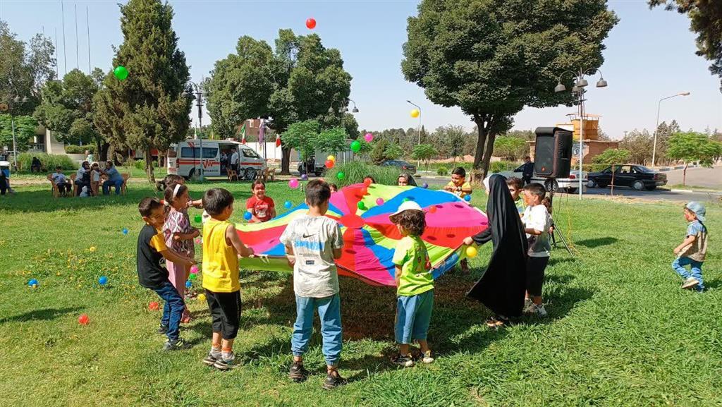 برگزاری دوازدهمین برنامــه بازدید خانوادههای کارکنان از خط تولید ذوب آهن اصفهان برگزاری دوازدهمین برنامــه بازدید خانوادههای کارکنان از خط تولید ذوب آهن اصفهان