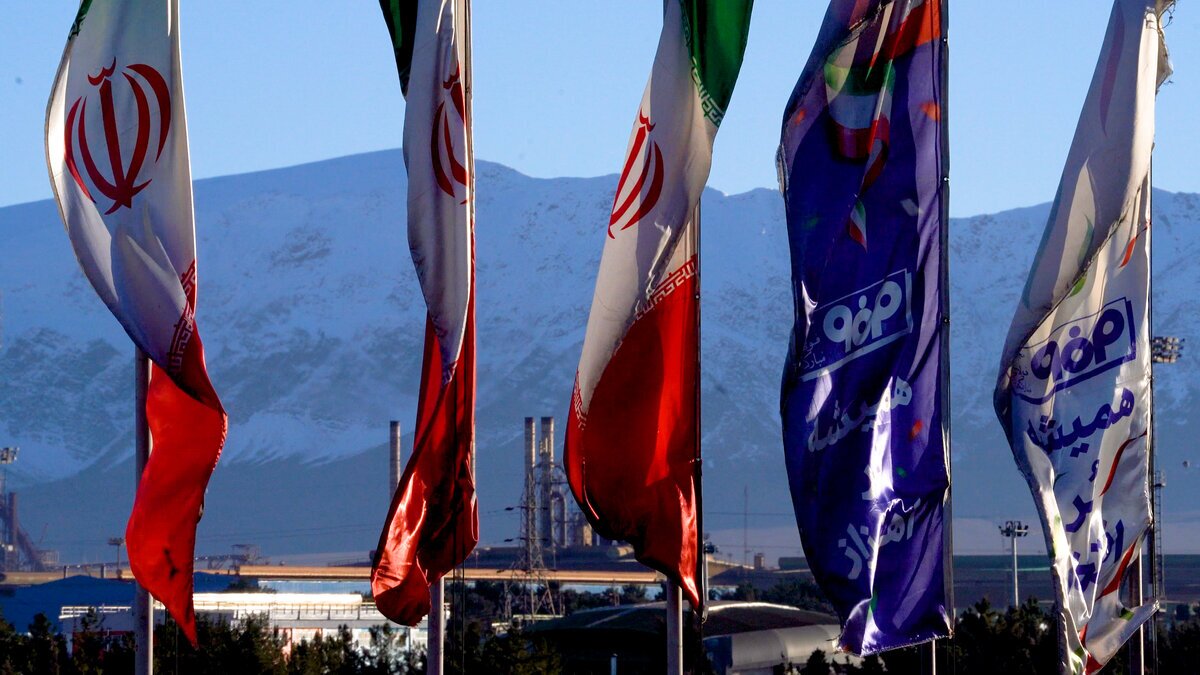 رکوردشکنی متعدد و توسعه زیرساختهای حیاتی تولید؛ کارنامه فولاد مبارکه در سال ۱۴۰۱ رکوردشکنی متعدد و توسعه زیرساختهای حیاتی تولید؛ کارنامه فولاد مبارکه در سال ۱۴۰۱