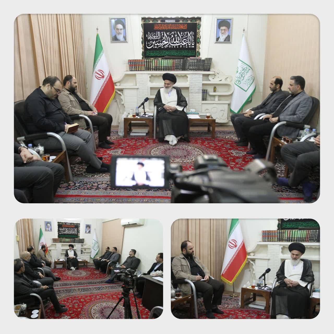 دیدار مدیران شرکت آهن و فولاد ارفع با رئیس جامعه مدرسین حوزه علمیه قم/ عمل به رهنمودهای رهبری عامل عزتمندی کشور است دیدار مدیران شرکت آهن و فولاد ارفع با رئیس جامعه مدرسین حوزه علمیه قم/ عمل به رهنمودهای رهبری عامل عزتمندی کشور است