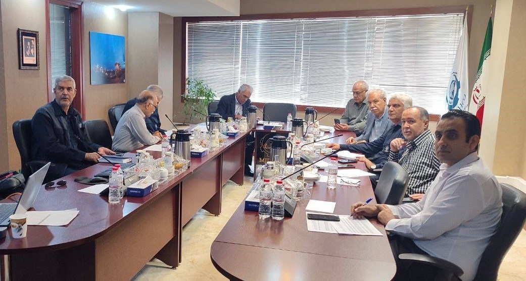 با حضور دکتر پورمند دویست و ششمین جلسه تولید برگزار شد با حضور دکتر پورمند دویست و ششمین جلسه تولید برگزار شد