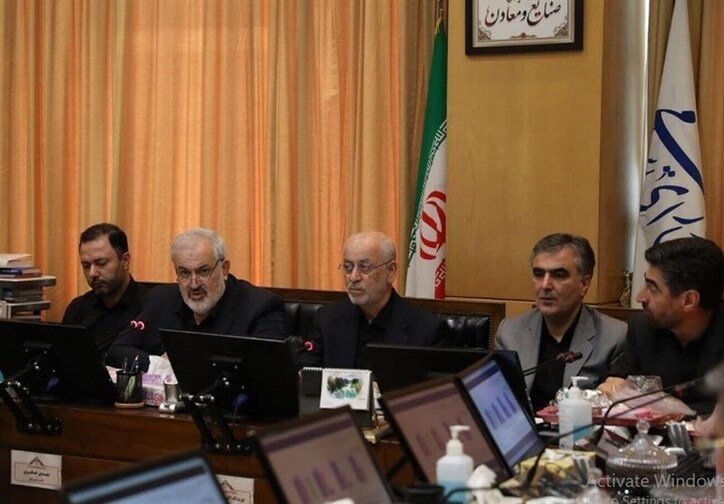 بازار ارز از زمان ریاست فرزین به ثبات رسید/ آمادگی مجلس برای حمایت از استمرار ثبات