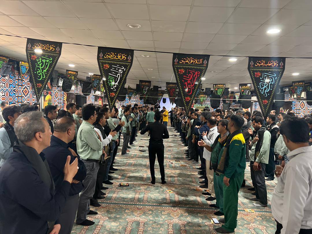 برگزاری مراسم سوگواری امام حسین (ع) در فولاد هرمزگان برگزاری مراسم سوگواری امام حسین (ع) در فولاد هرمزگان