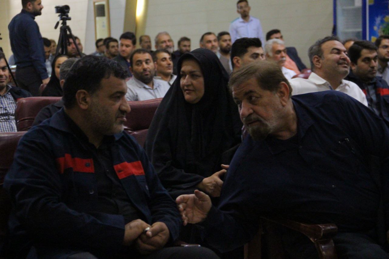 آیین بزرگداشت روز خبرنگار در شرکت فولاد اکسین برگزار شد + گزارش تصویری آیین بزرگداشت روز خبرنگار در شرکت فولاد اکسین برگزار شد + گزارش تصویری