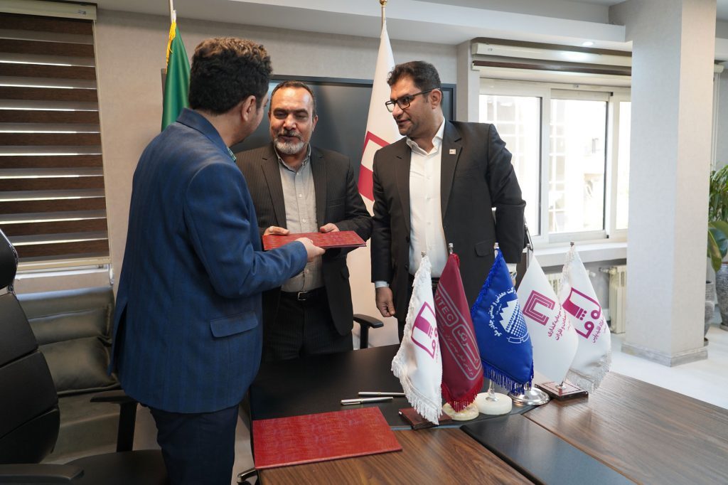 تأمین برق پایدار دوران بهرهبرداری کارخانه فولاد اقلید تضمین شد تأمین برق پایدار دوران بهرهبرداری کارخانه فولاد اقلید تضمین شد