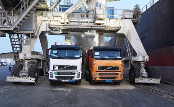 اصلی‌ترین علت رسوب کالا در بنادر مشکلات اسنادی است