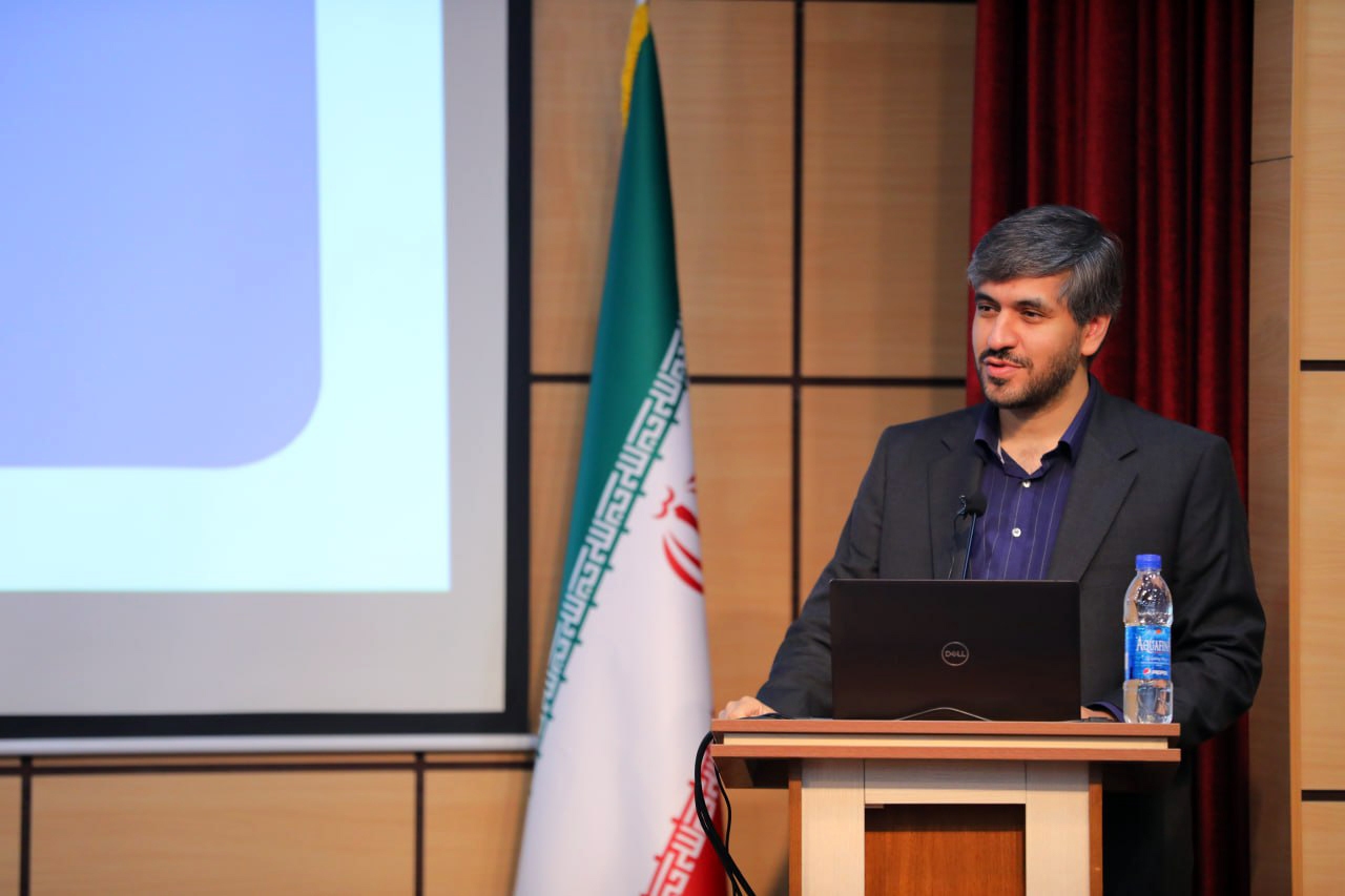 بازدید برگزیدگان المپیاد دانشآموزی از ارکان بازار سرمایه بازدید برگزیدگان المپیاد دانشآموزی از ارکان بازار سرمایه