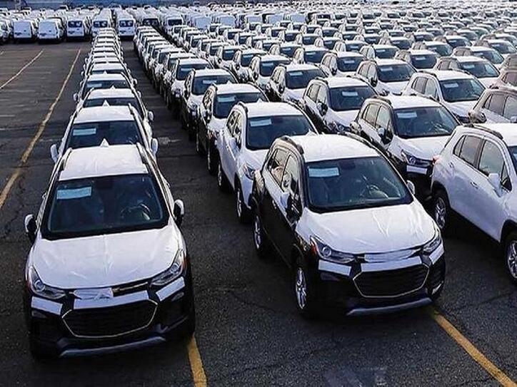 اولویت وزارت صمت فقط واردات خودرو‌های اقتصادی است
