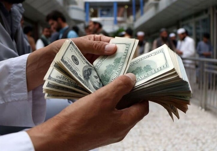 کاهش شدید تقاضای ارز با تدبیر الزام حساب ارزی