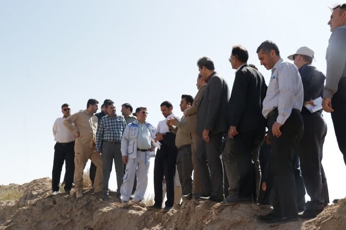 استاندار یزد از ابطال مجوز معدن شن و ماسه در مهریز یزد خبر داد استاندار یزد از ابطال مجوز معدن شن و ماسه در مهریز یزد خبر داد