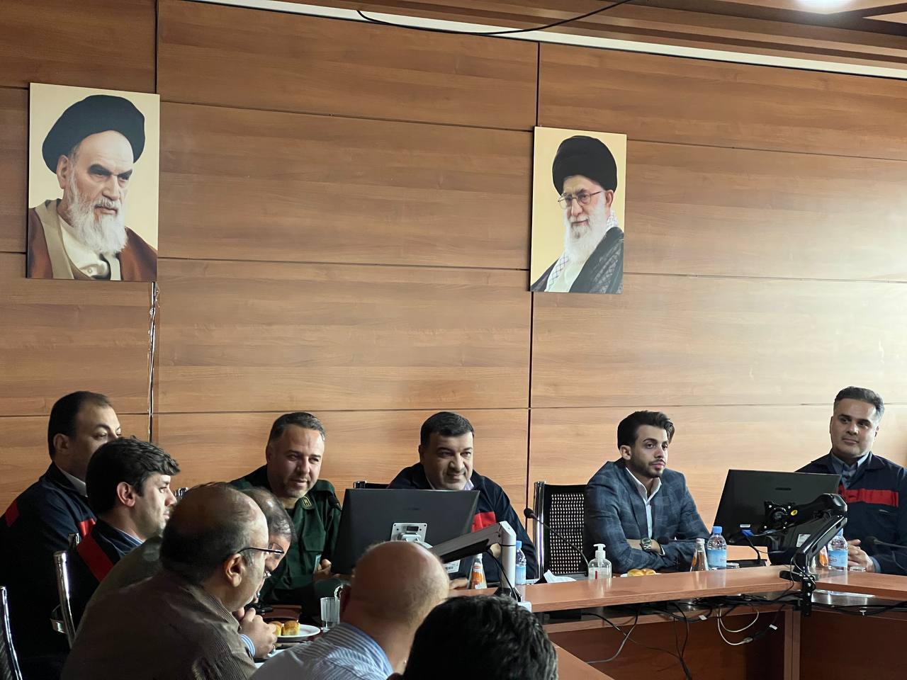 مراسم تکریم و معارفه فرمانده پایگاه بسیج فولاد اکسین خوزستان/ مهندس محمدی: ضرورت ترویج تفکر و فرهنگ بسیجی/ رشد تولید فولاد اکسین با تفکر بسیجی و انقلابی و روحیه جهادی حاصل شد مراسم تکریم و معارفه فرمانده پایگاه بسیج فولاد اکسین خوزستان/ مهندس محمدی: ضرورت ترویج تفکر و فرهنگ بسیجی/ رشد تولید فولاد اکسین با تفکر بسیجی و انقلابی و روحیه جهادی حاصل شد