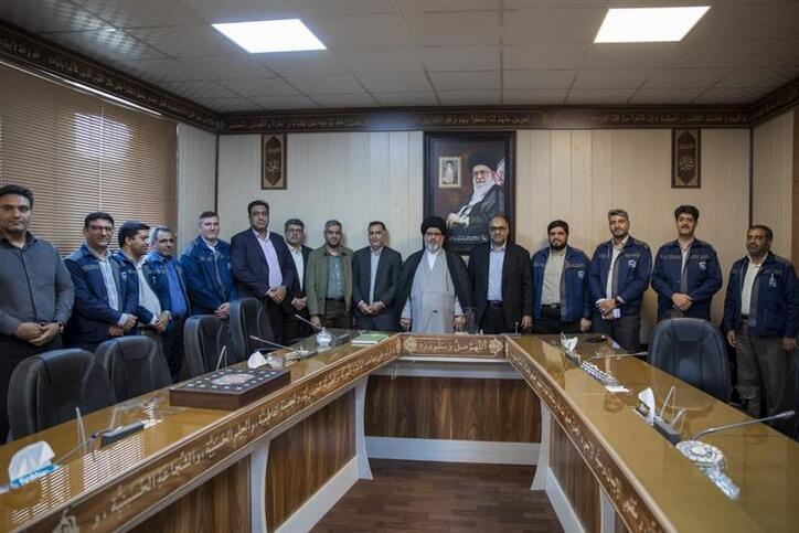 امام جمعه بافق: جوانان به سمت علم آموزی و کسب تخصص بروند