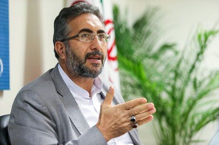 سخنگوی سازمان تعزیرات خودروسازان را به تولید خودرو‌های ناقص متهم کرد