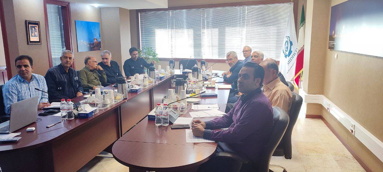 با حضور دکتر پورمند دویست و یازدهمین جلسه تولید هلدینگ میدکو برگزار شد با حضور دکتر پورمند دویست و یازدهمین جلسه تولید هلدینگ میدکو برگزار شد