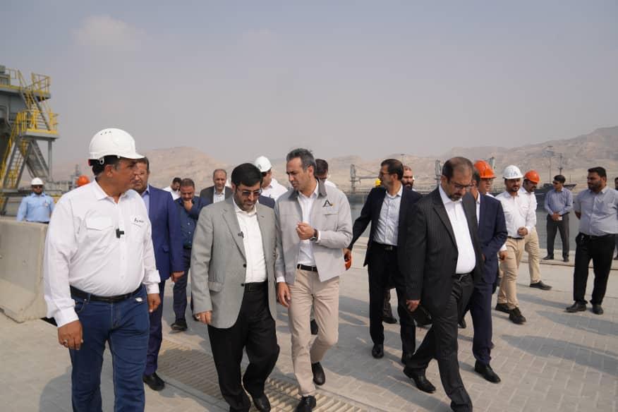 بازدید مدیرعامل شرکت سرمایهگذاری غدیر از مجتمع صنایع آلومینیوم جنوب و سایت دریایی مجتمع بازدید مدیرعامل شرکت سرمایهگذاری غدیر از مجتمع صنایع آلومینیوم جنوب و سایت دریایی مجتمع