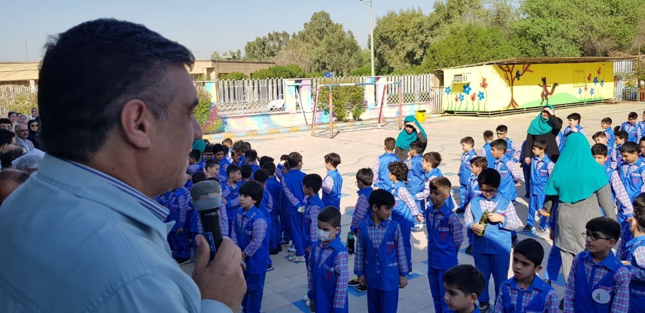 زنگ آغاز سال تحصیلی در مدارس امام حسین (ع) نواخته شد زنگ آغاز سال تحصیلی در مدارس امام حسین (ع) نواخته شد