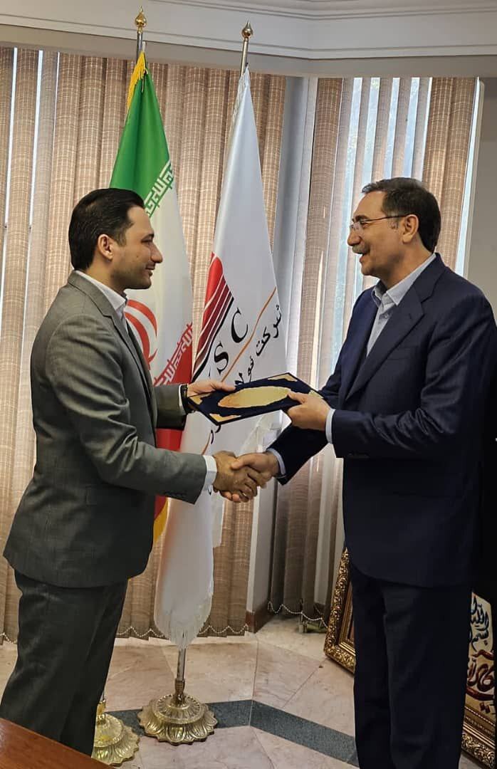 علی امیدی فیروزآبادی مدیرعامل جدید شرکت چند وجهی فولاد لجستیک شد علی امیدی فیروزآبادی مدیرعامل جدید شرکت چند وجهی فولاد لجستیک شد