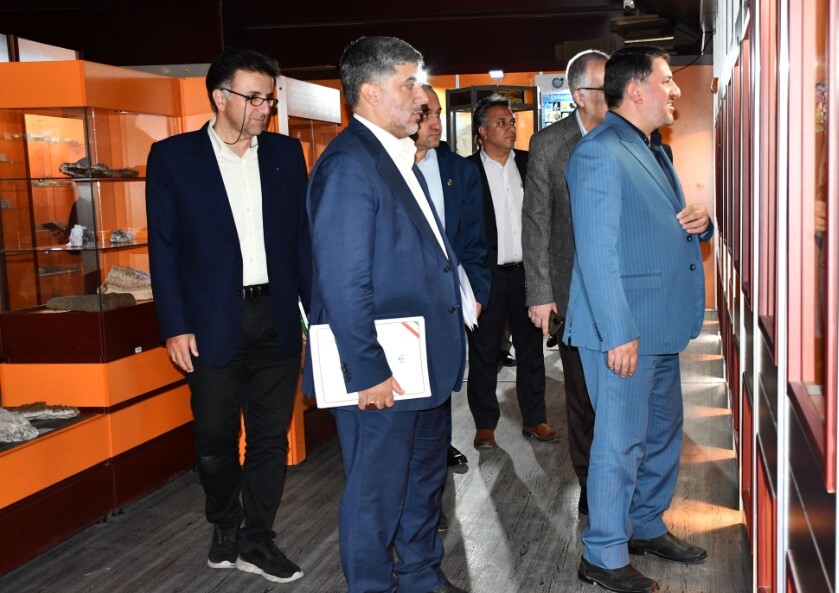 آغاز طرح تحول زمینشناسی و اکتشاف معدنی در استان یزد از آبان ۱۴۰۲ آغاز طرح تحول زمینشناسی و اکتشاف معدنی در استان یزد از آبان ۱۴۰۲