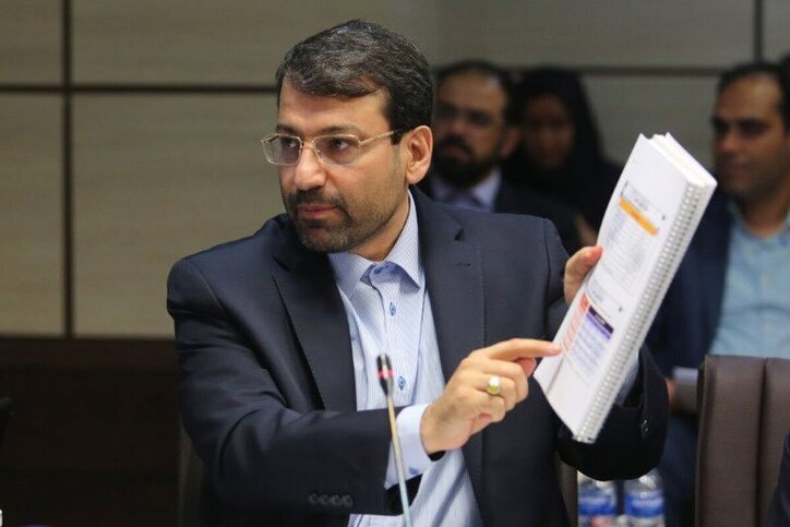 رئیس کل گمرک: ۷۵ درصد صادرات غیرنفتی ایران تنها به ۵ کشور صورت می‌گیرد؛ این روند باید اصلاح شود