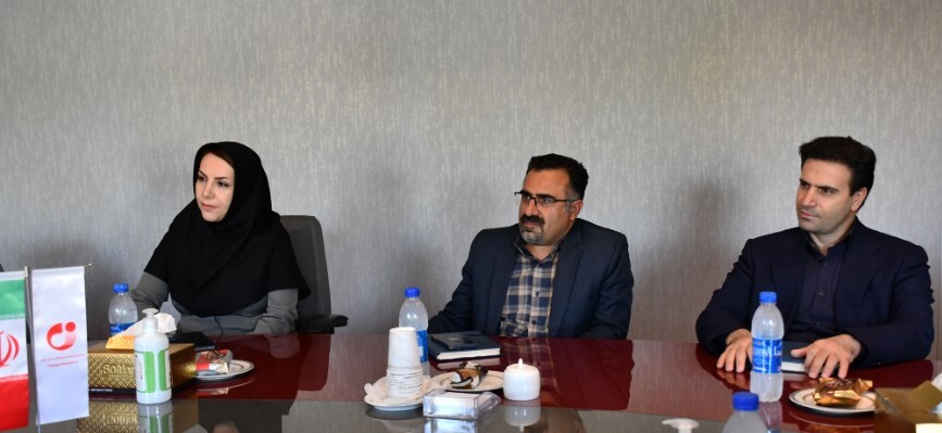 امضای تفاهمنامه سازمان زمینشناسی و پژوهشکده علوم پایه کاربردی جهاد دانشگاهی به منظور تقویت تعاملات علمی–تحقیقاتی امضای تفاهمنامه سازمان زمینشناسی و پژوهشکده علوم پایه کاربردی جهاد دانشگاهی به منظور تقویت تعاملات علمی–تحقیقاتی