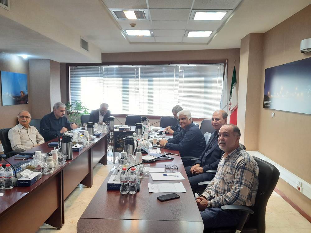 با حضور دکتر پورمند دویست و سیزدهمین جلسه تولید برگزار شد با حضور دکتر پورمند دویست و سیزدهمین جلسه تولید برگزار شد