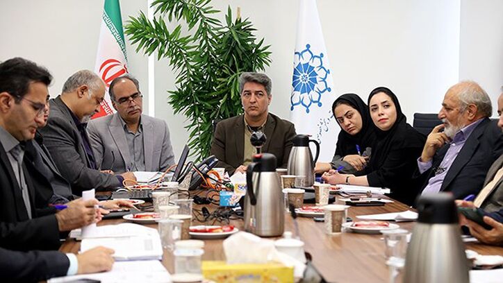 لزوم بازنگری در بخشنامه تغییر عناوین شغلی