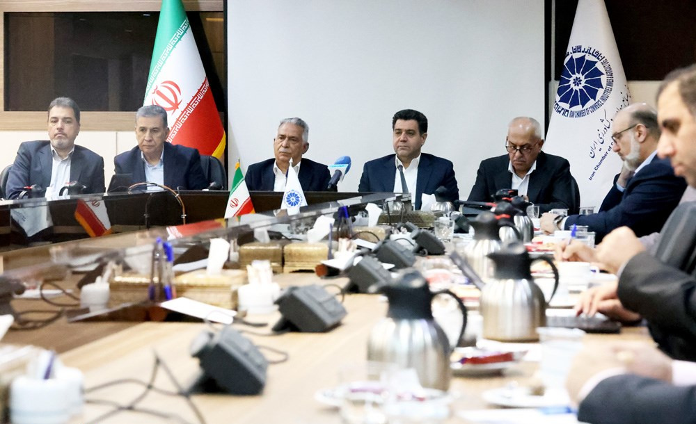وضعیت صدور کارتهای بازرگانی در فرایند دولتی، بررسی شود وضعیت صدور کارتهای بازرگانی در فرایند دولتی، بررسی شود