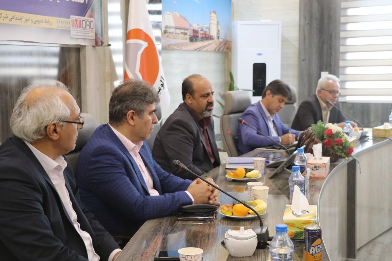 انجام ۲۶۰ هزار متر مربع اکتشاف در نیمه نخست امسال انجام ۲۶۰ هزار متر مربع اکتشاف در نیمه نخست امسال