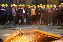 دیدار صمیمانه‌ی بازیکنان تیم فوتبال ذوب آهن با تلاشگران مجتمع صنعتی ذوب‌ آهن اصفهان