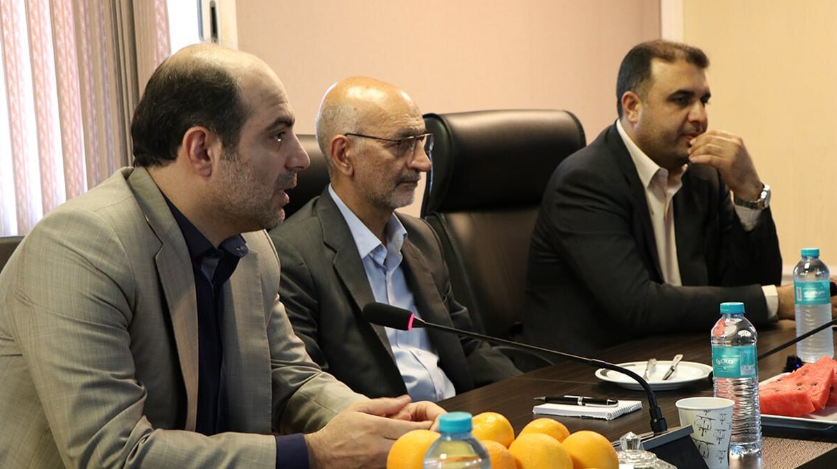 موانع تولید صادرات محور را کاهش خواهیم داد/ لزوم توسعه پایدار و متناسب خطوط تولید با زنجیره فولاد