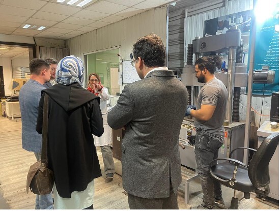 بازدید کارشناسان بخش آنالیز مواد معدنی شرکت روسی Rosgeo از بنیاد علوم کاربردی رازی بازدید کارشناسان بخش آنالیز مواد معدنی شرکت روسی Rosgeo از بنیاد علوم کاربردی رازی