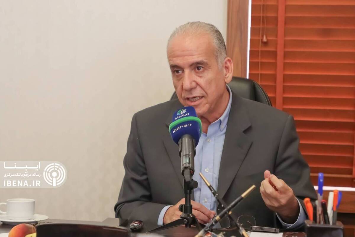 ثبات بلندمدت بازار ارز دستاورد سیاست درست بانک مرکزی/ دلار ۱۰۰ هزار تومانی در حد حرف بود