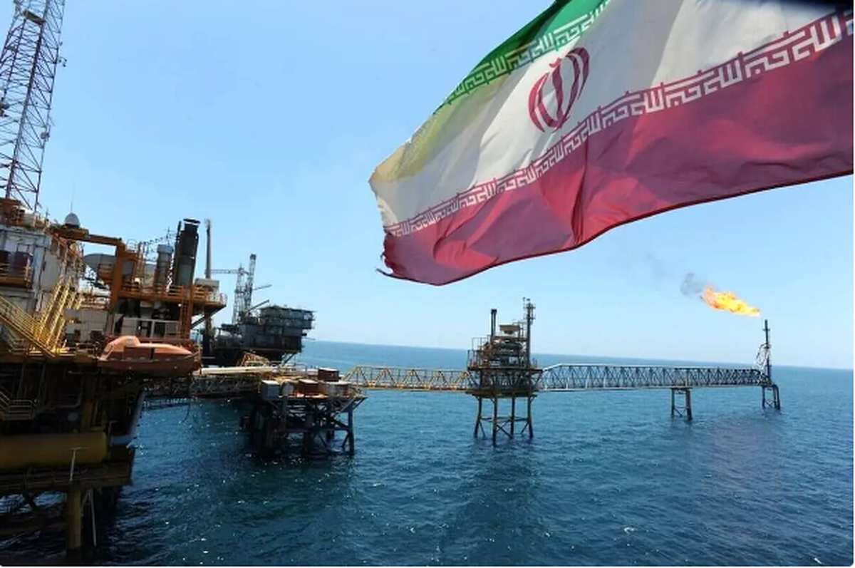 استخدام و بورسیه دانشجویان دانشگاه صنعت نفت آسان می‌شود