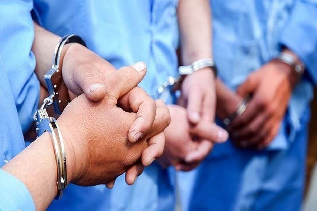 دستگیری عوامل قاچاق ۱۰ تن سلستین تا توقیف موتورسیکلت قاچاق در شاهرود