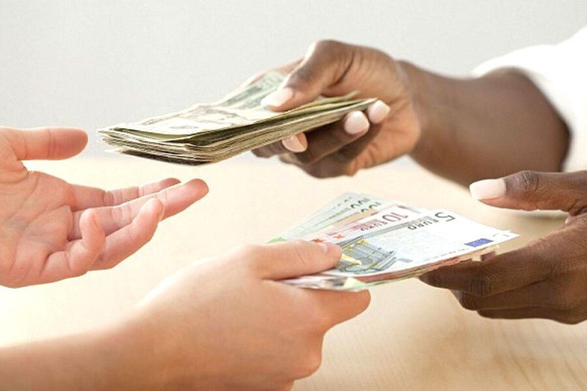 هیچ محدودیتی در تامین ارز بازرگانی نداریم