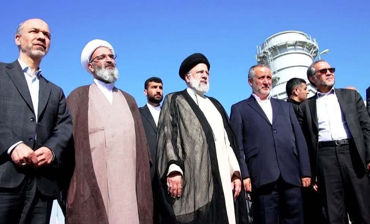 آیت‌الله رئیسی طرح توسعه واحد‌های گازی نیروگاه شهید باکری سمنان را افتتاح کرد